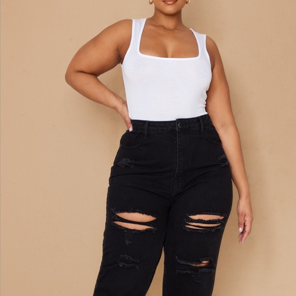 NWOT PrettyLittleThing Black High Rise Ripped Jeans - Picture 10 of 11